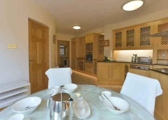 Haddington Place Guest house *